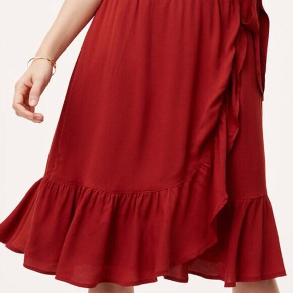 Elegant Red Wrap Skirt - Picture 2 of 8